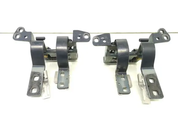 BMW 5 E60 E61 Tailgate/trunk/boot hinge 7061383 7061384