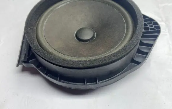 Opel Astra J Front door speaker 22759392