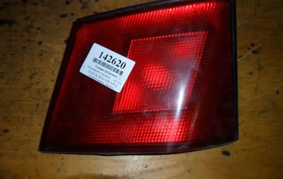 Mitsubishi Carisma Rear/tail lights