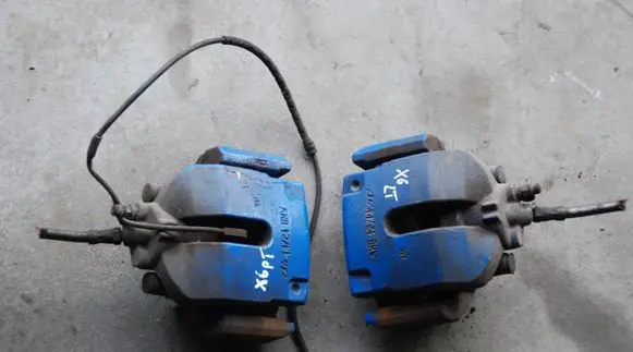 BMW X5 E70 Rear brake caliper 235KM
