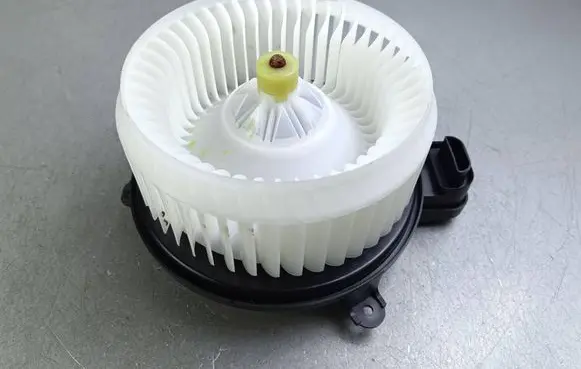 Jeep Grand Wagoneer Heater fan/blower