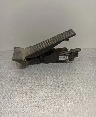 KIA Sportage Accelerator throttle pedal 32414400