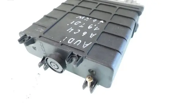 Audi A6 S6 C4 4A Engine control unit/module 028906021J 281001258