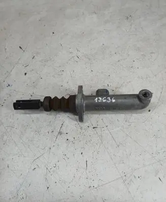 Audi A6 S6 C4 4A Clutch master cylinder 4A1721401