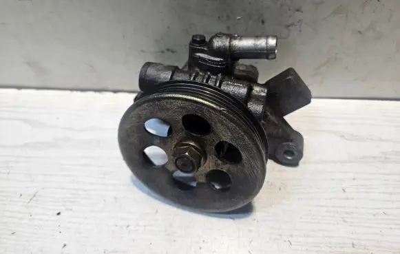 Honda Civic III Power steering pump 