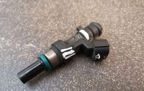 Nissan Micra Fuel injector FBY11H0 H004920