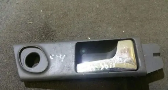 Audi A6 S6 C4 4A Rear door interior handle 4a0839020