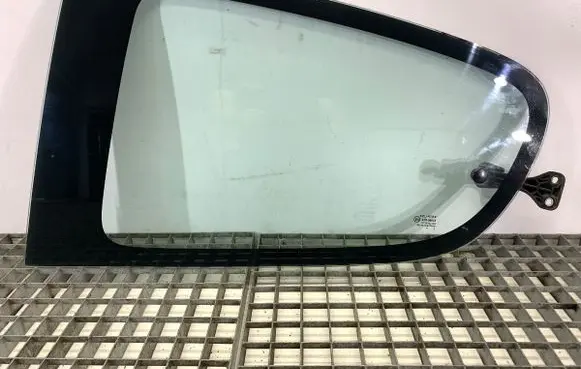 Peugeot 107 Rear door window glass