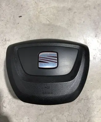 Seat Alhambra (Mk2) Steering wheel airbag 7N5880201G