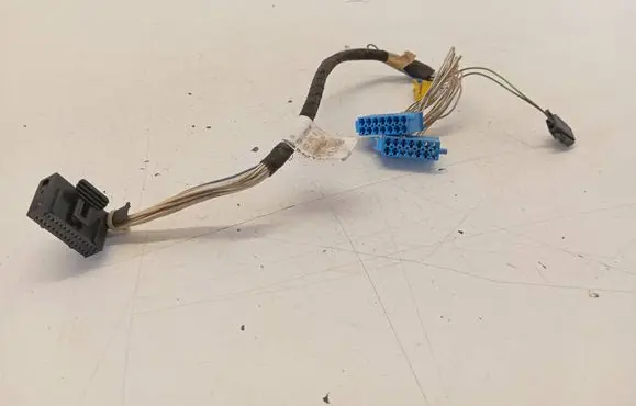Volkswagen Transporter - Caravelle T4 Ignition lock contact 701051AG 003992J 7291196
