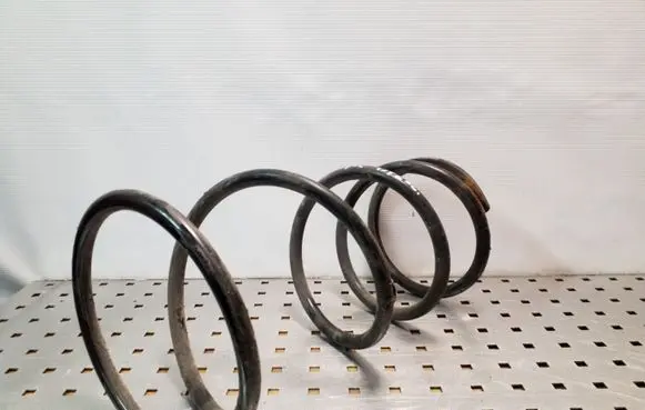 Toyota RAV 4 (XA20) Front coil spring