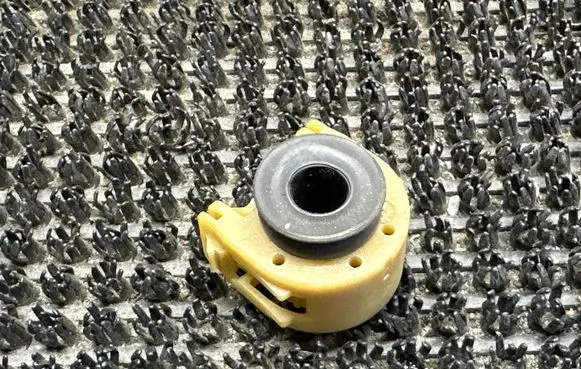 Citroen C3 Radiator mount bracket 9681921680