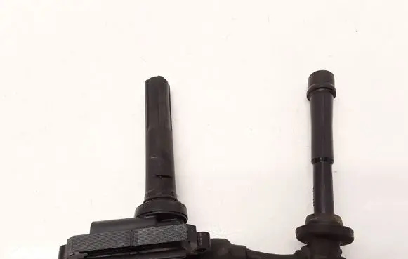 Suzuki Swift I High voltage ignition coil T42629 83E167030634