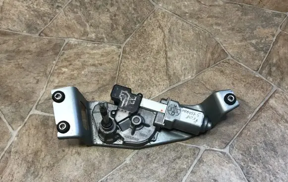 BMW 1 F20 F21 Rear window wiper motor 7258532