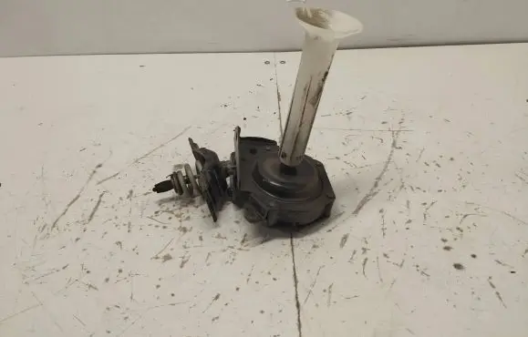 Dodge RAM Spare wheel bolt 18786a 6923394