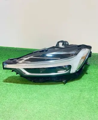 Volvo XC60 Headlight/headlamp 31420417
