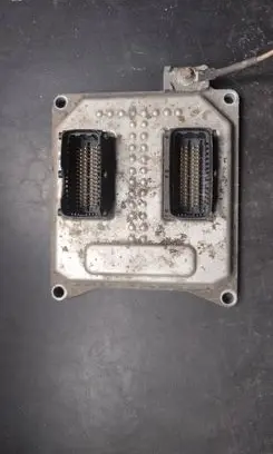 Opel Zafira B Engine control unit/module 55568735 8070713321 5WK9463