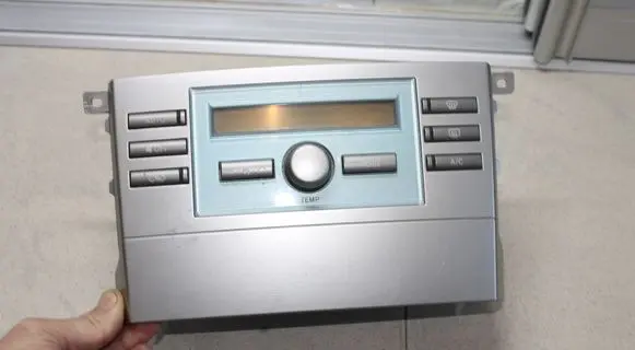 Toyota Corolla Verso AR10 Climate control unit 559020F010B 4E061E5E 559000F030