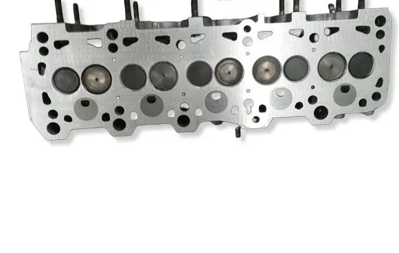 Volkswagen Transporter - Caravelle T4 Engine head 074103373