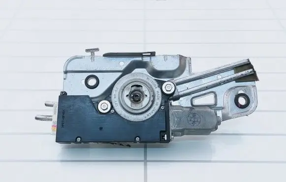 Honda Civic Sunroof motor/actuator 12VWR52