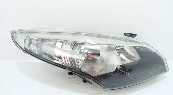 Renault Megane III Headlight/headlamp 260101010R 030124420600