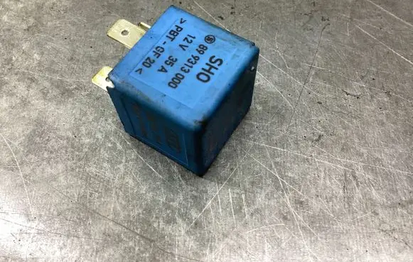 Audi A6 S6 C5 4B Other relay 899313000 8D0951253A
