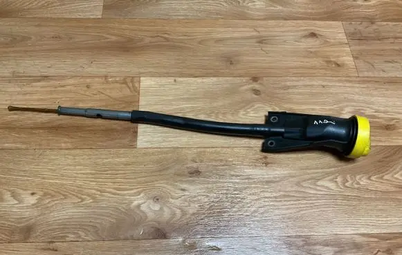 Renault Megane III Oil level dip stick 8200722806