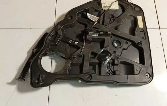 Chrysler Sebring (JS) Front door electric window regulator RRC4LRRN