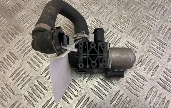BMW 3 G20 G21 Coolant heater control valve 9890553