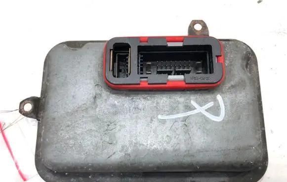 Volkswagen PASSAT CC Voltage converter/converter module 1K0941329