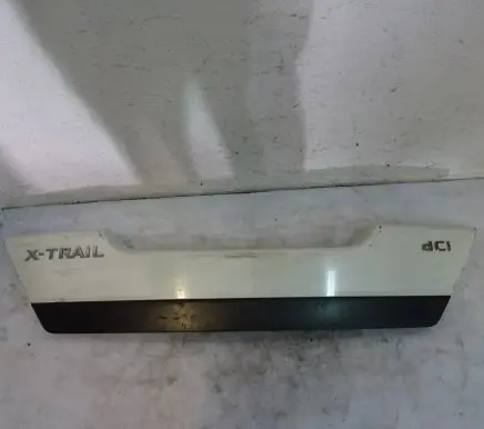 Nissan X-Trail T31 Front bodywork piece 90901-1DJ0A