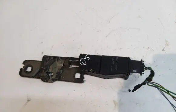 Tailgate/trunk/boot lock/catch/latch