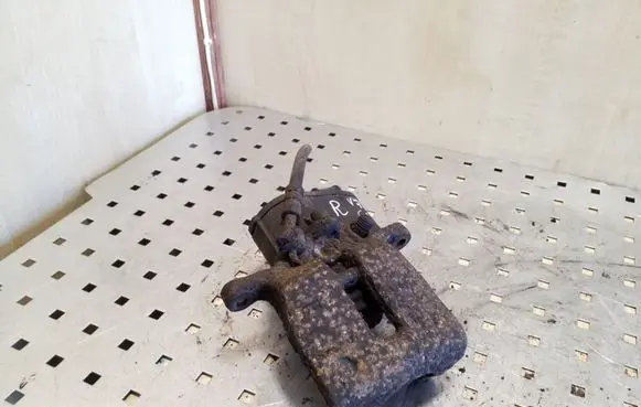 Volvo V70 Rear brake caliper 32332594
