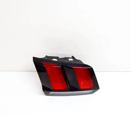 Peugeot 3008 II Tailgate rear/tail lights 9810477880 81560101
