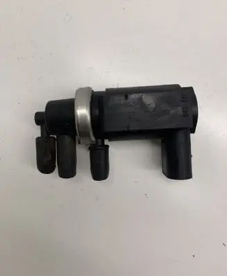 Audi A6 S6 C5 4B Turbo solenoid valve 059906627B