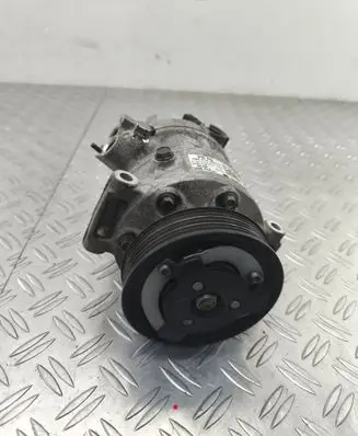 Seat Alhambra (Mk2) Air conditioning (A/C) compressor (pump) 7N0816803D