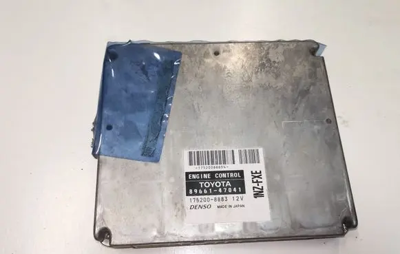 Toyota Prius (XW10) Engine control unit/module 8966147041 1752008883