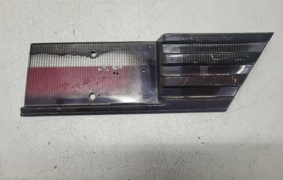 Mercedes-Benz E W124 Tailgate rear/tail lights
