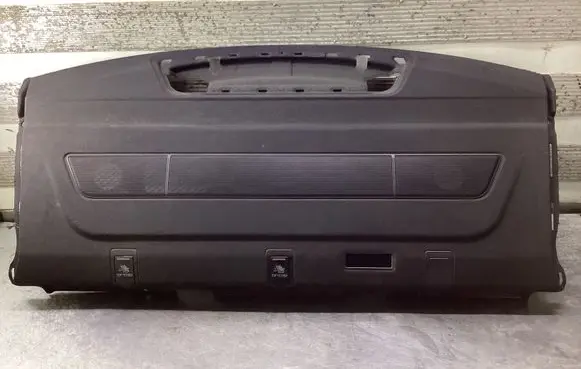 Parcel shelf