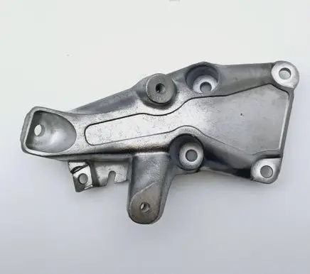 BMW 1 E81 E87 Engine mounting bracket 6776529 22116776529