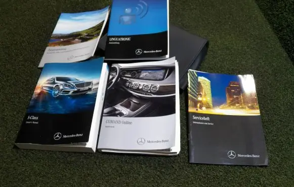 Mercedes-Benz S W222 User manual 