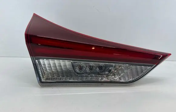 Toyota Auris E180 Tailgate rear/tail lights 02344