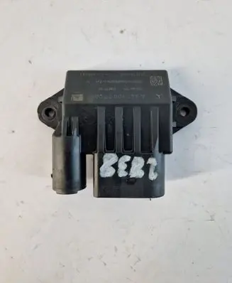 Mercedes-Benz ML W164 Glow plug pre-heat relay A6429002700