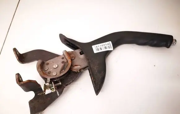 Hyundai Santa Fe Handbrake/parking brake lever assembly 