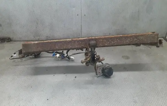 Toyota Corolla Verso AR10 Tow bar set 