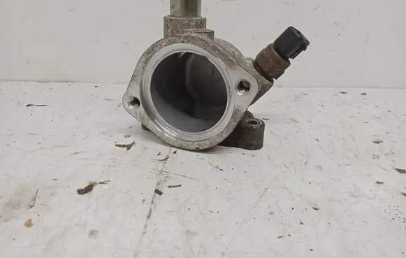 KIA Ceed Thermostat housing 