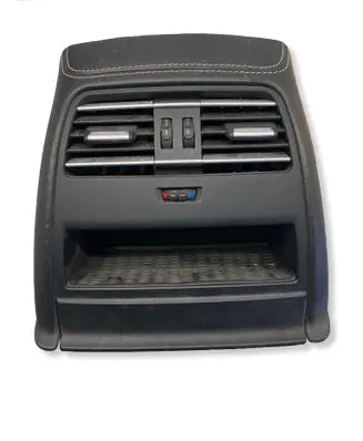 BMW 6 F06 Gran coupe Rear air vent grill 9237105 04052017 08320103