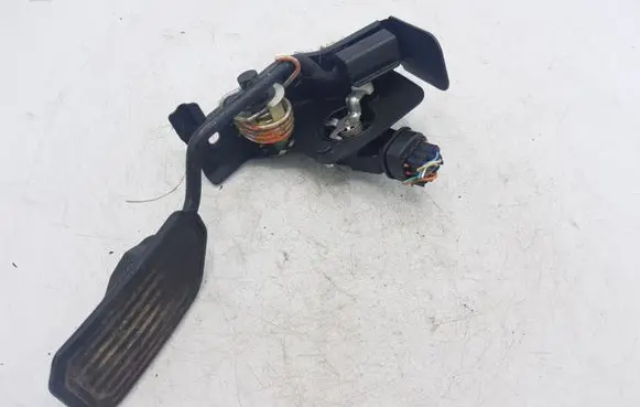 Toyota Corolla Verso E121 Accelerator throttle pedal 8928152011 1983003031
