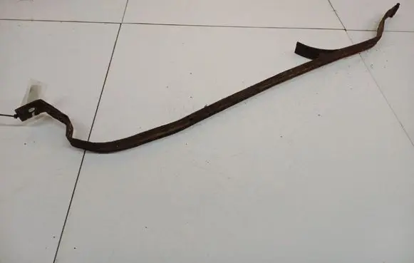 KIA Sorento Fuel tank mounting bracket