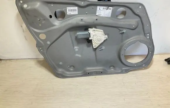 Mercedes-Benz B W245 Front window lifting mechanism without motor A1697202979 994424105
